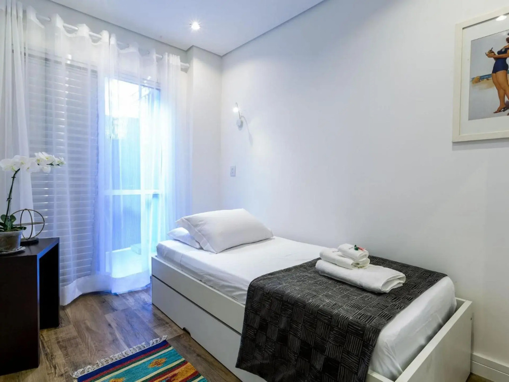 Apartamento 2 Quartos, Lindo, Aconchegante na Praça Pôr do Sol
