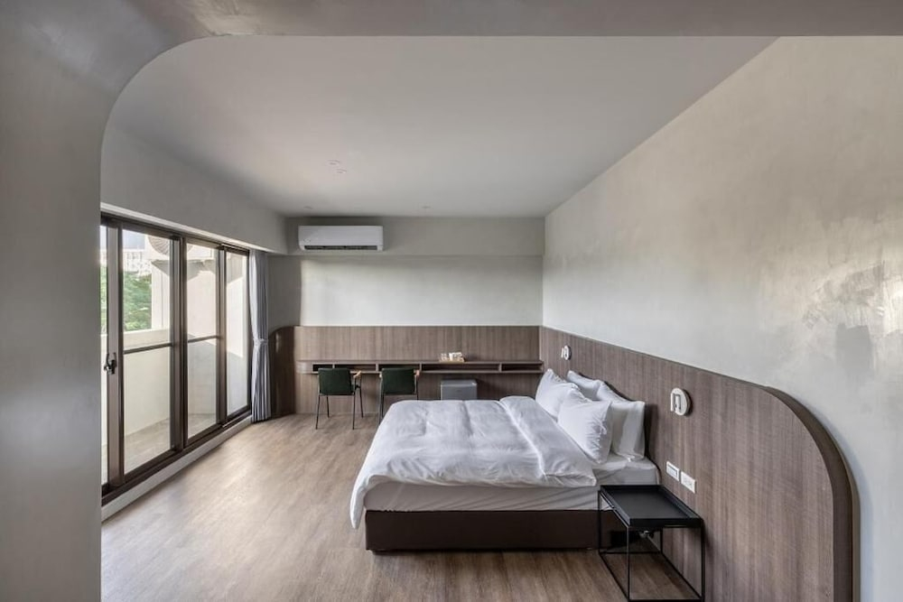 H suite inn