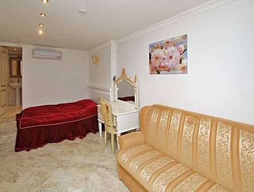 Royal Park Hotel