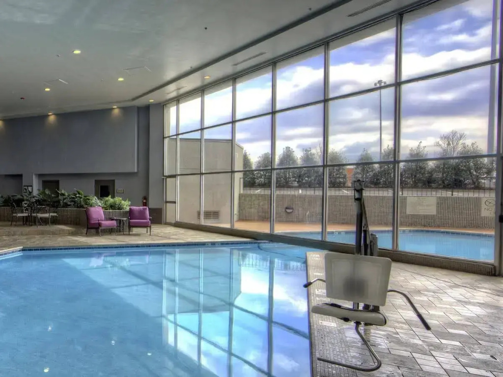 DoubleTree by Hilton Decatur Riverfront