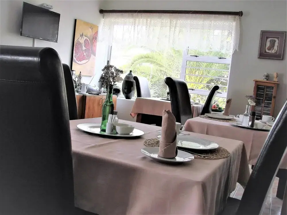 "room in B&B - Double En-suite Bedroom Oryx - Big Common Space and Easy Access Beach Swakopmund"