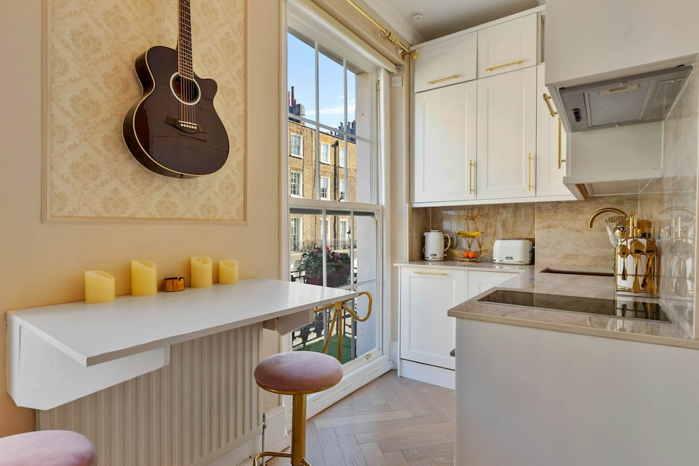 Elegant Apartment in Marylebone