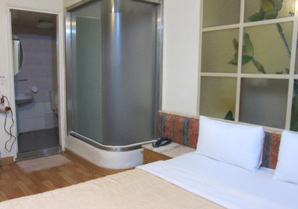 Aiwa Hotel Tainan