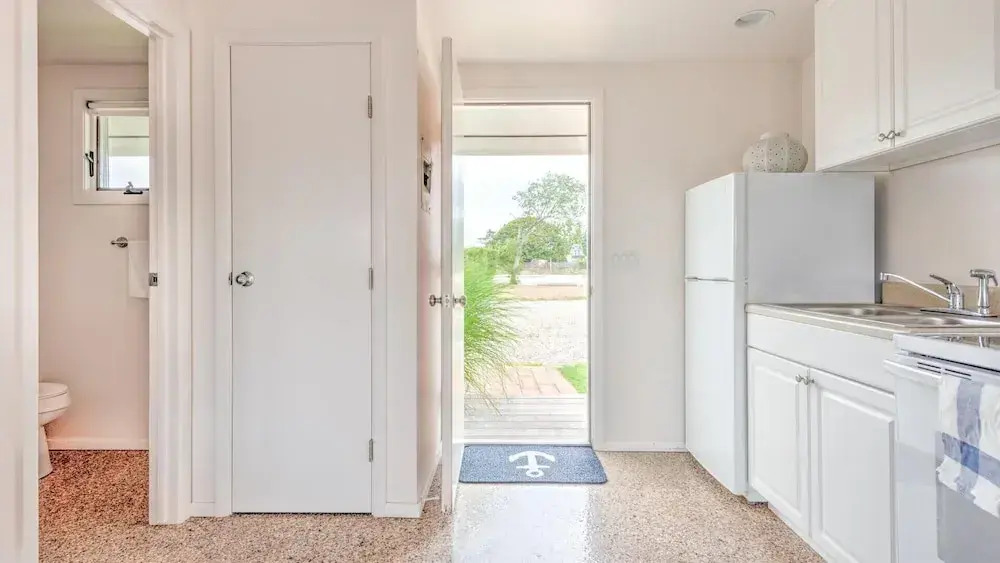 Unit 14 Dbl Queen - Bungalows at Common Ground