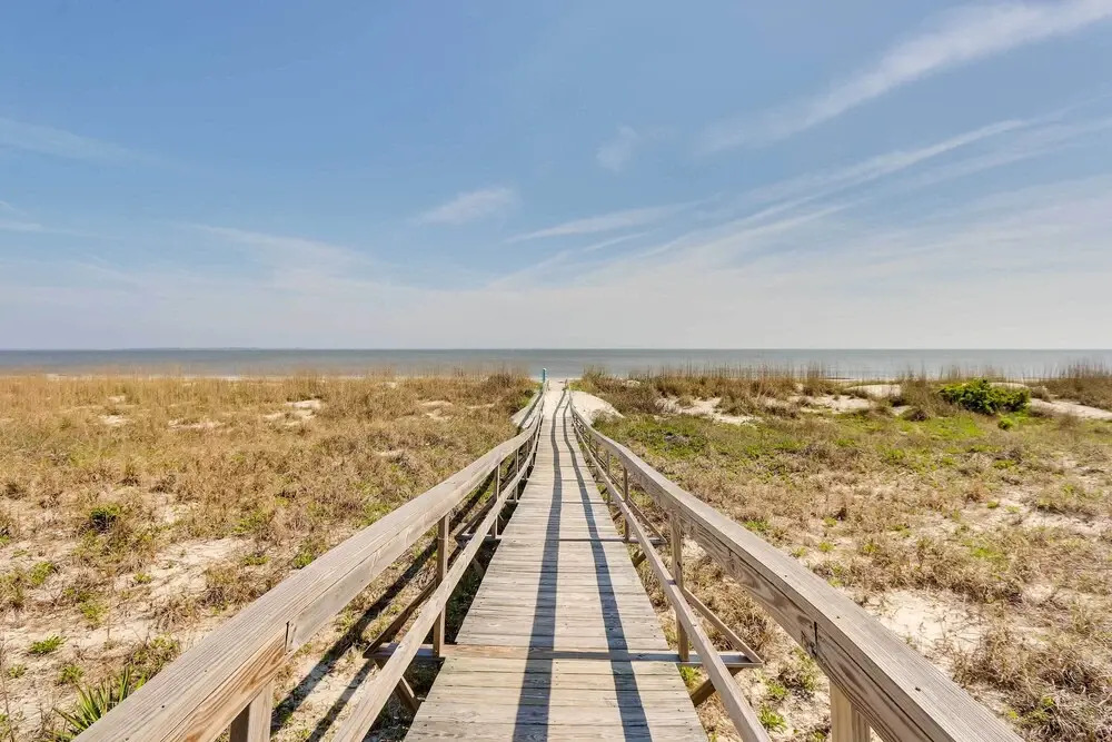 Oceanfront Condo in Harbor Island Community!
