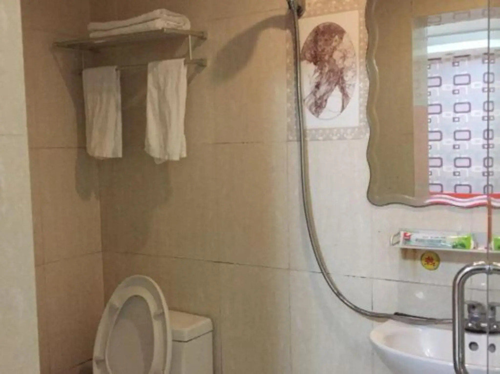 Fudun Holiday Hostel
