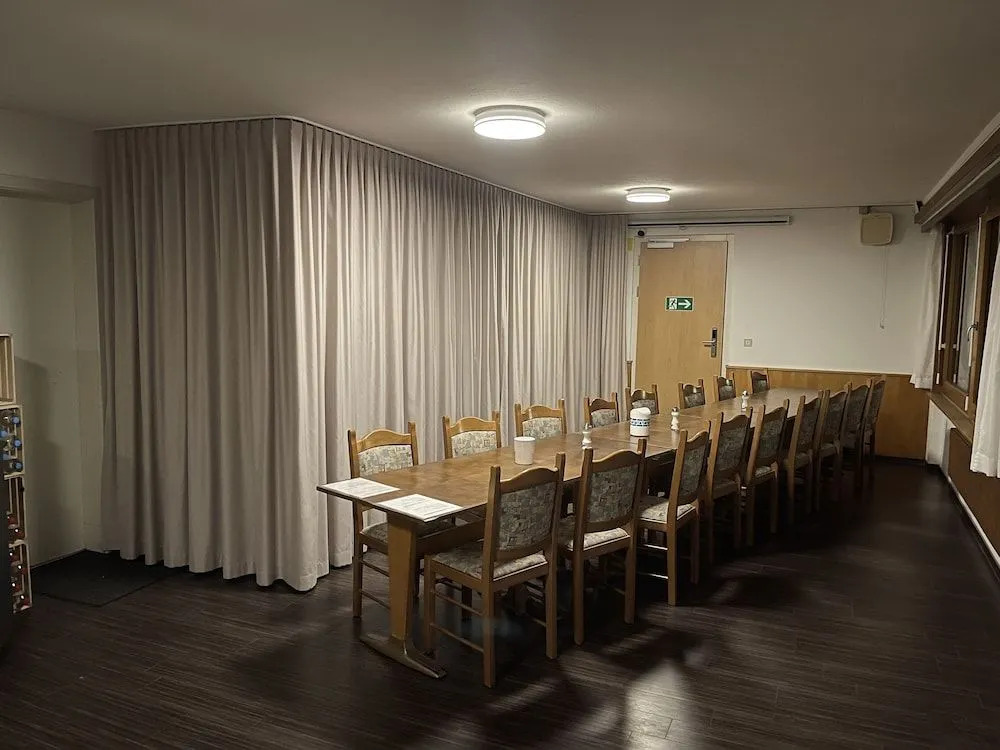 VISPERBLICK 24-7 Parkplatz und Frühstück inkl
