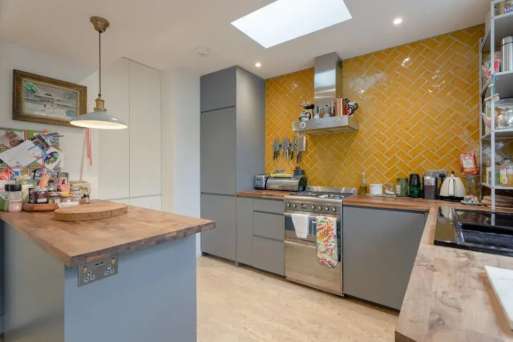 Stunning Flat In West London With A Garden