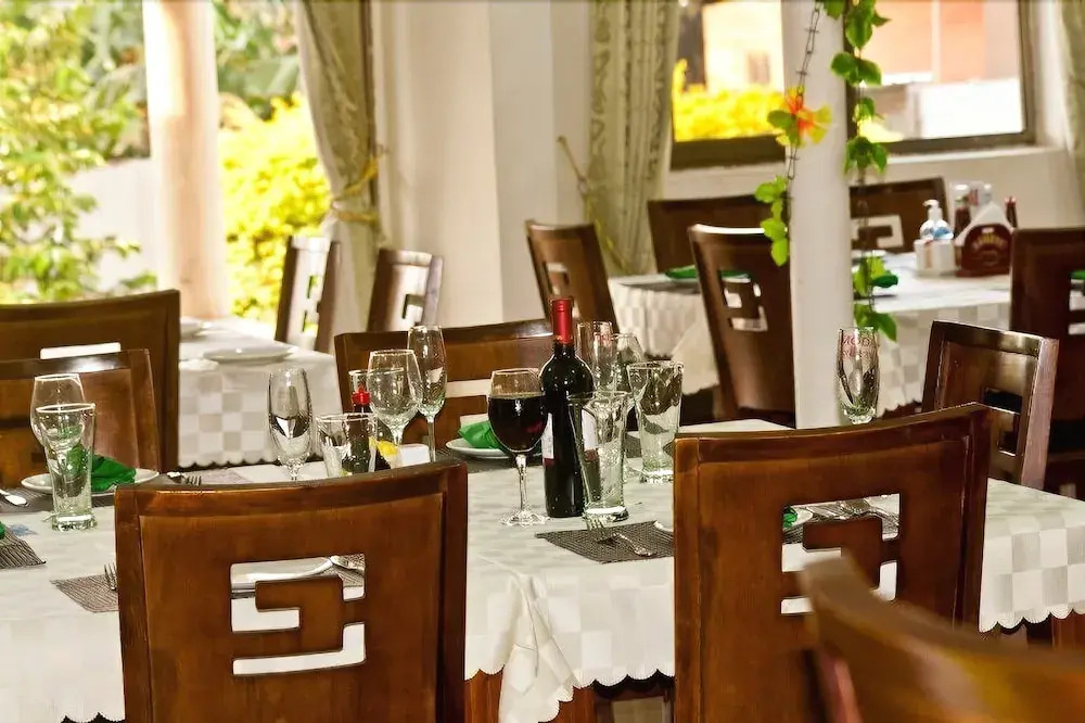 Modak Royal Hotel
