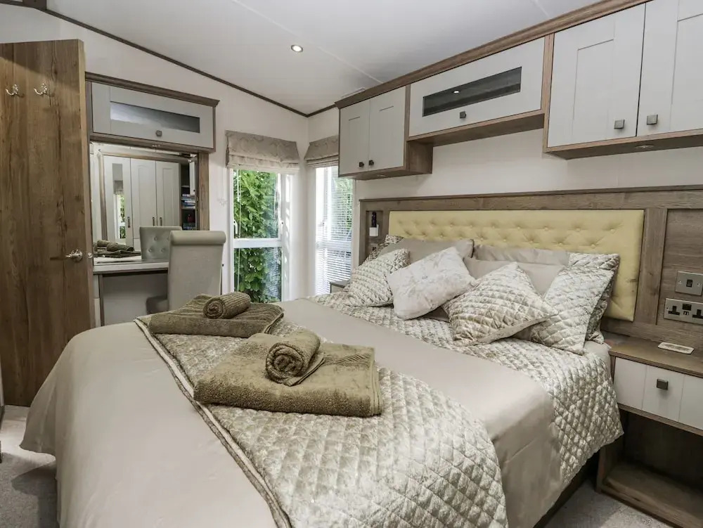 Lilac Lodge