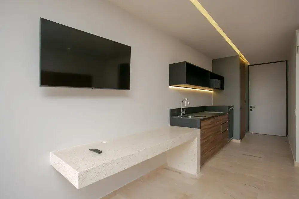 Kaab by the Beach. Condo with roofpool