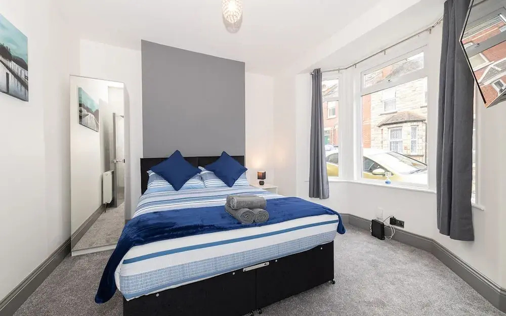 Modern Refurbished Home In Exeter