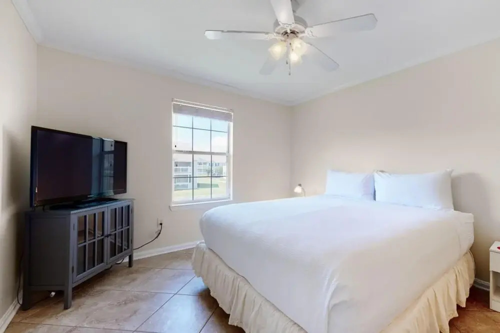 Colony Club E7 by Gold Star Vacation Rentals