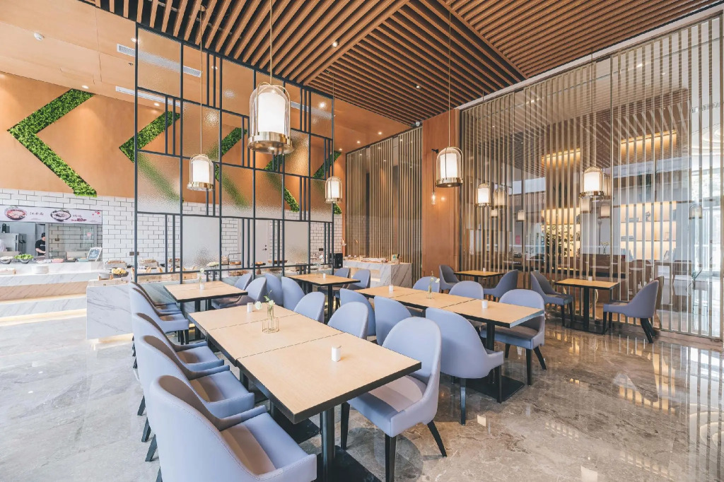 Atour Hotel (Jiangyin Binjiang Middle Road Sports Center)