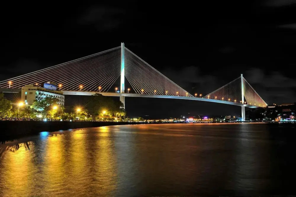Ruby Hotel