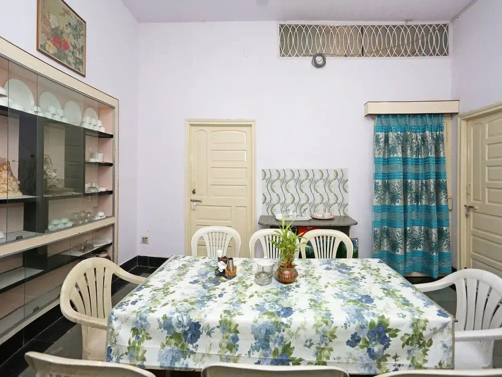 OYO 9776 Home Near Bohra Ganesh Temple