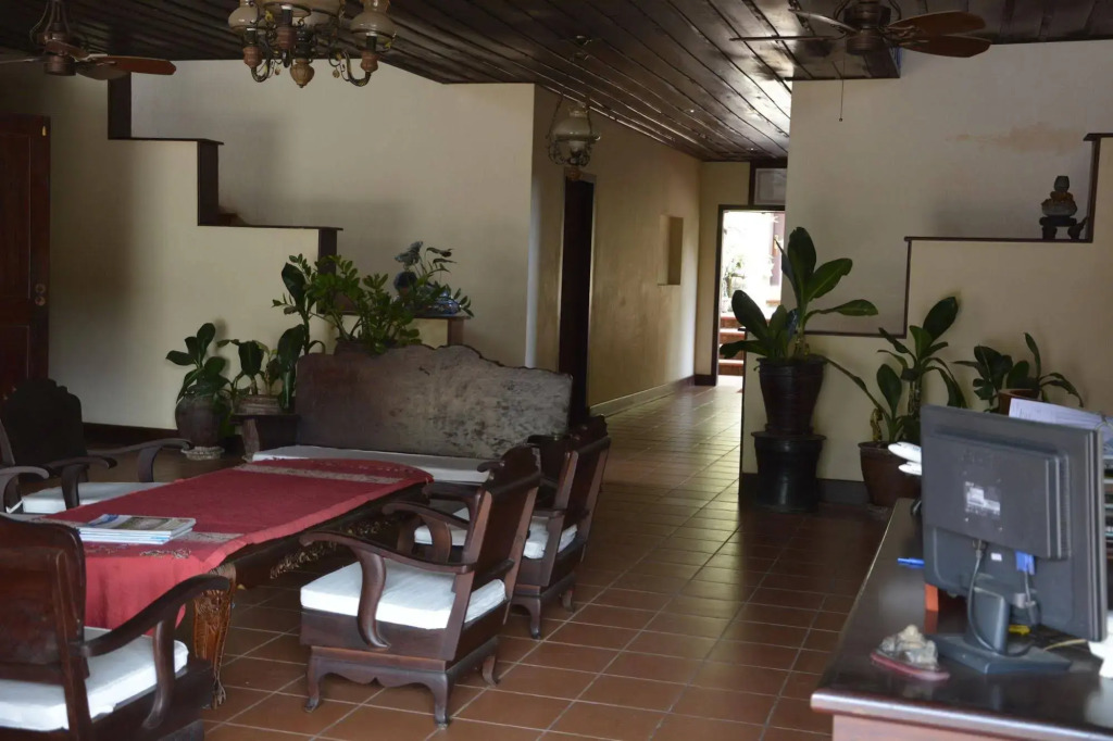 Bualuang Hotel