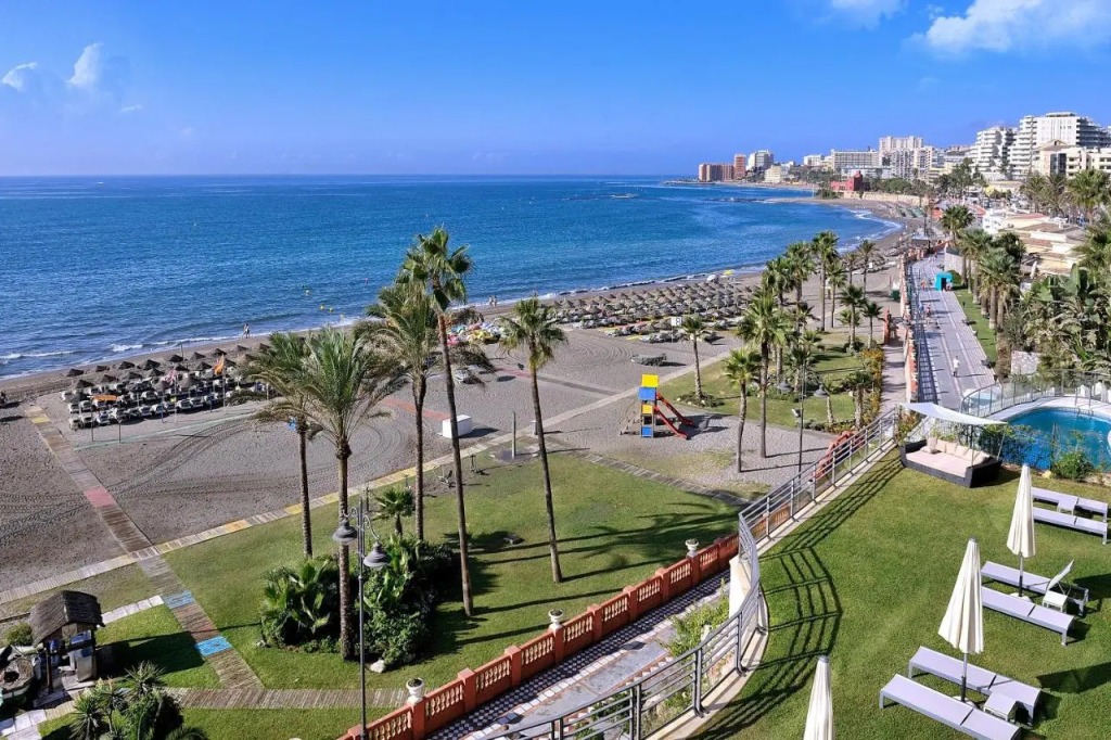Aleysa Playa Aparthotel