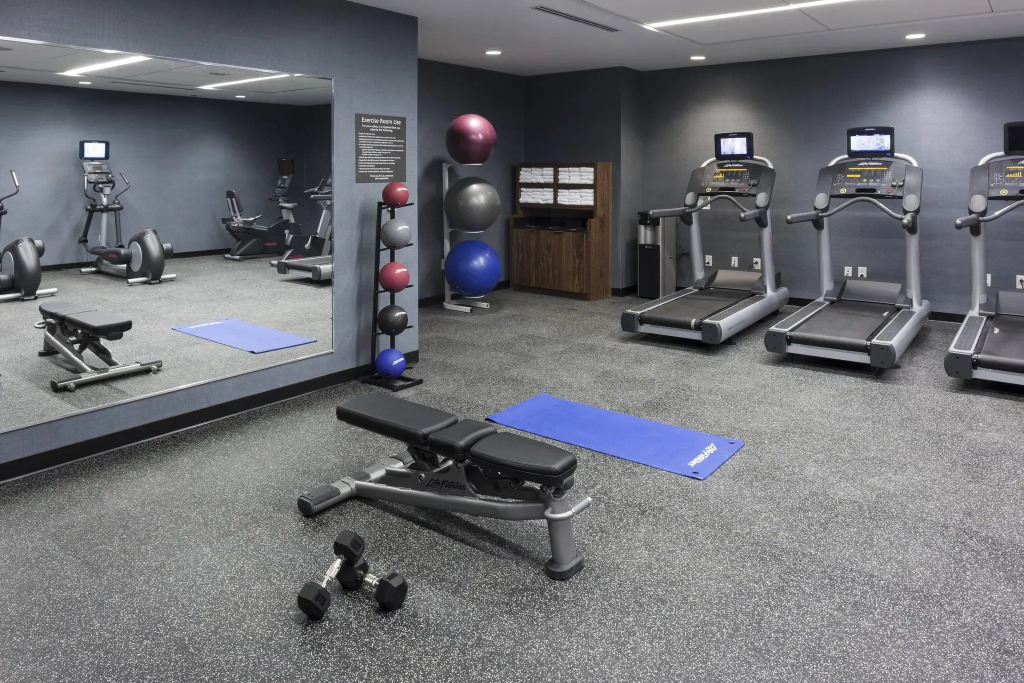 Courtyard by Marriott Richmond Downtown