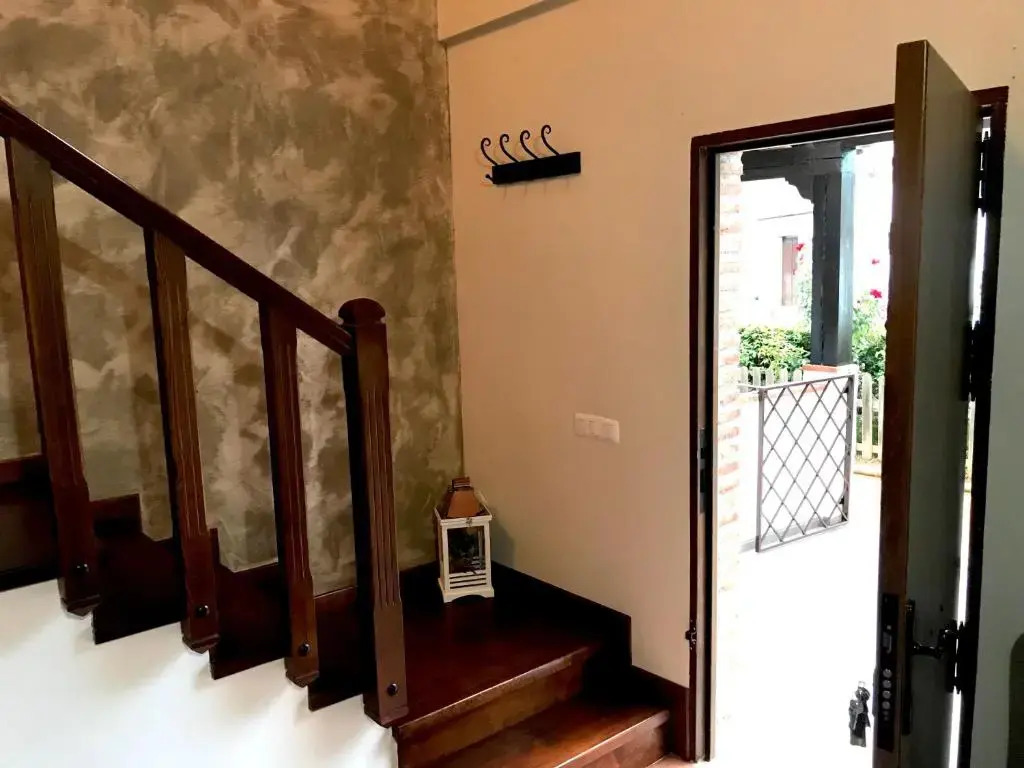Vistaluque - Casa Adosada de 3 habitaciones con Piscina y Pista de Padel