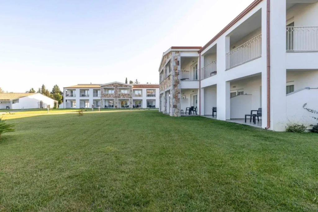 Hotel Sarena Beach