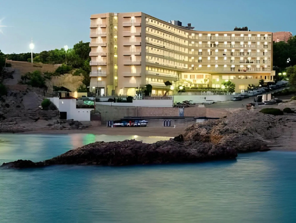Hotel Cala Font
