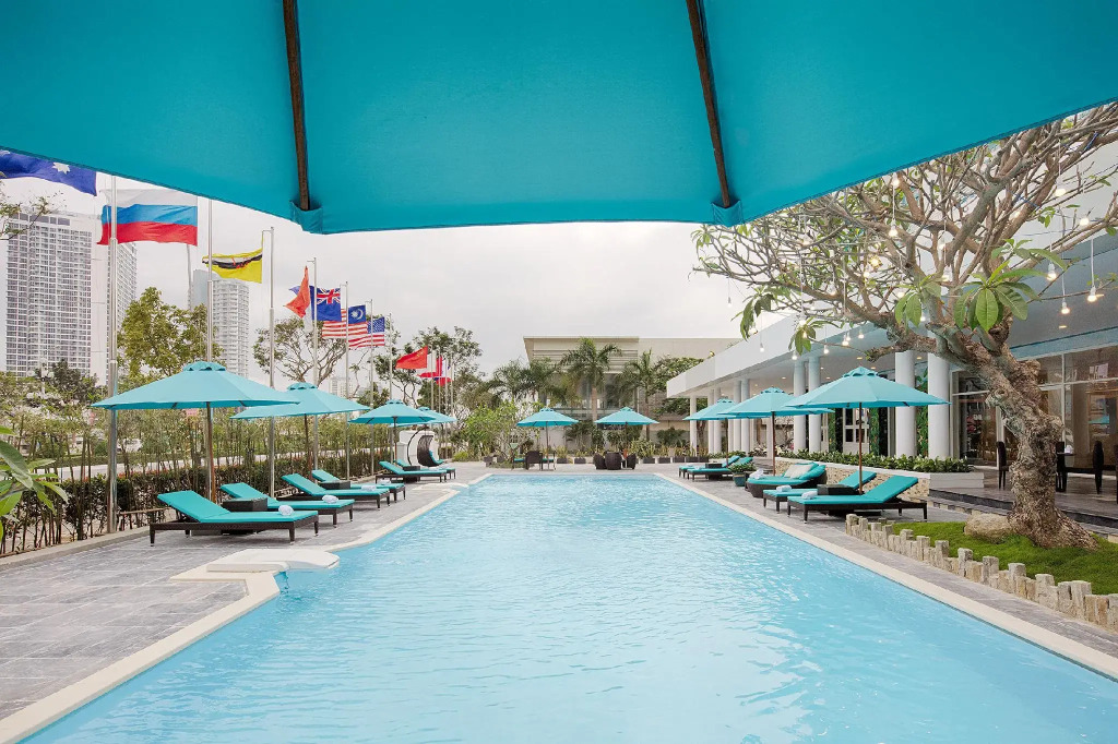 Flora Beach Hotel & Spa