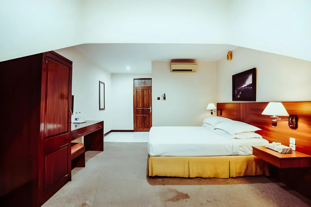 The Priangan Hotel I Yos Sudarso