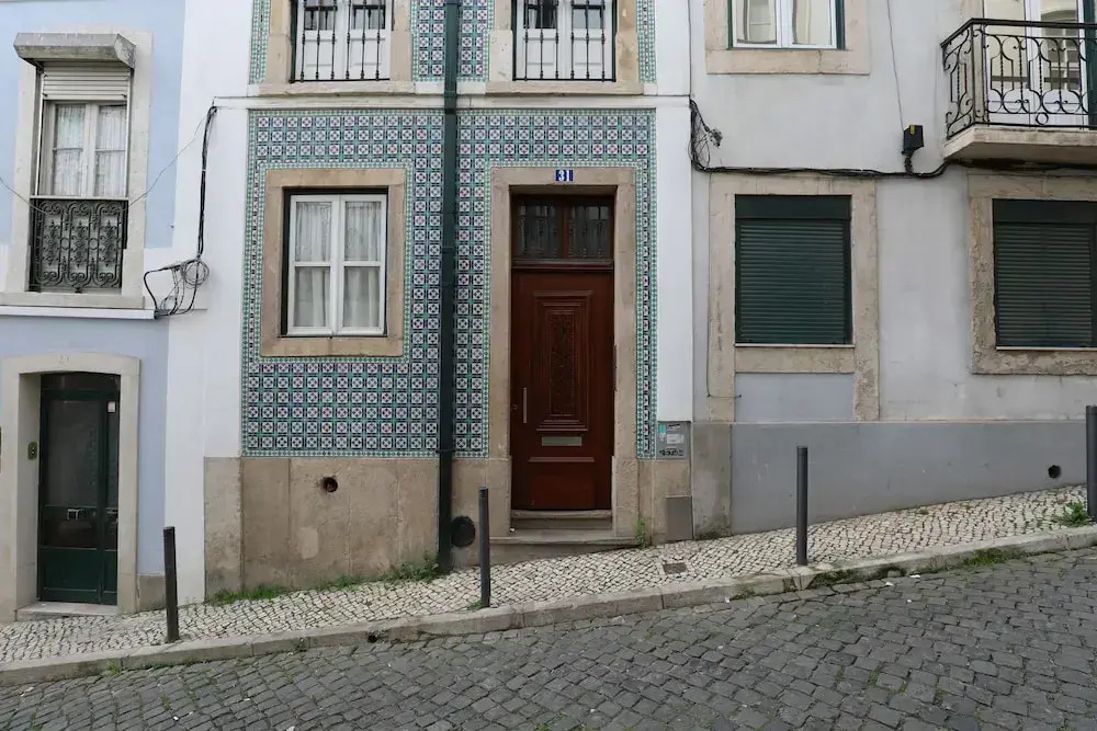 Rustic Flat at Lisbon's Heart