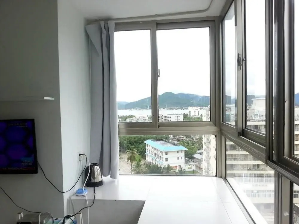 Huanyuanlanwan Holiday Hotel(花园蓝湾度假屋(三亚大东海店))