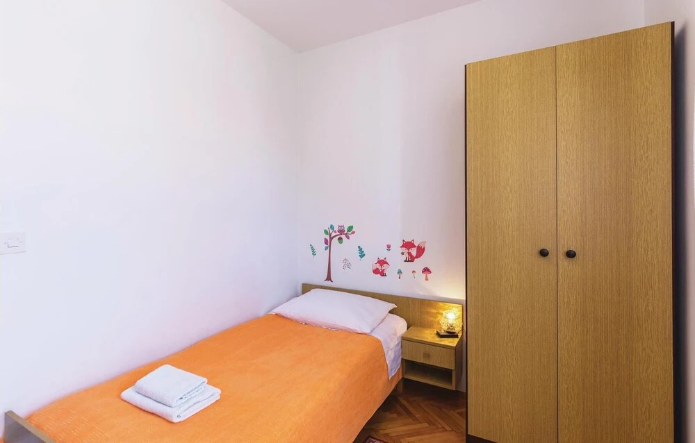 Beautiful Home in Pula With Wifi and 3 Bedrooms