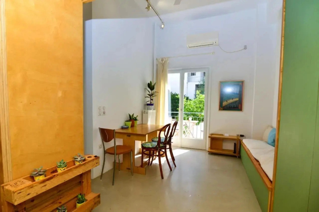 Athens cozy Studio 4 min walk to the Acropolis hil