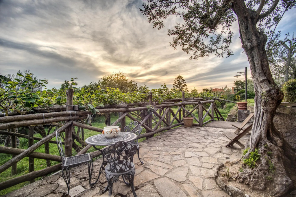 Villa Aragona Historic Villa with Views and Guest services by Feeling Italy