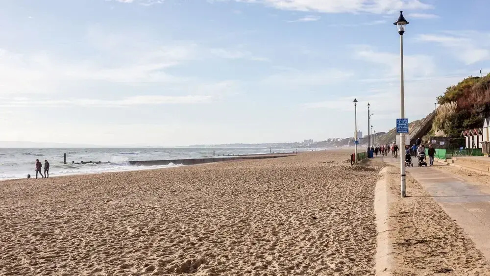 Beachcliff - On the Seafront with Two Balconies