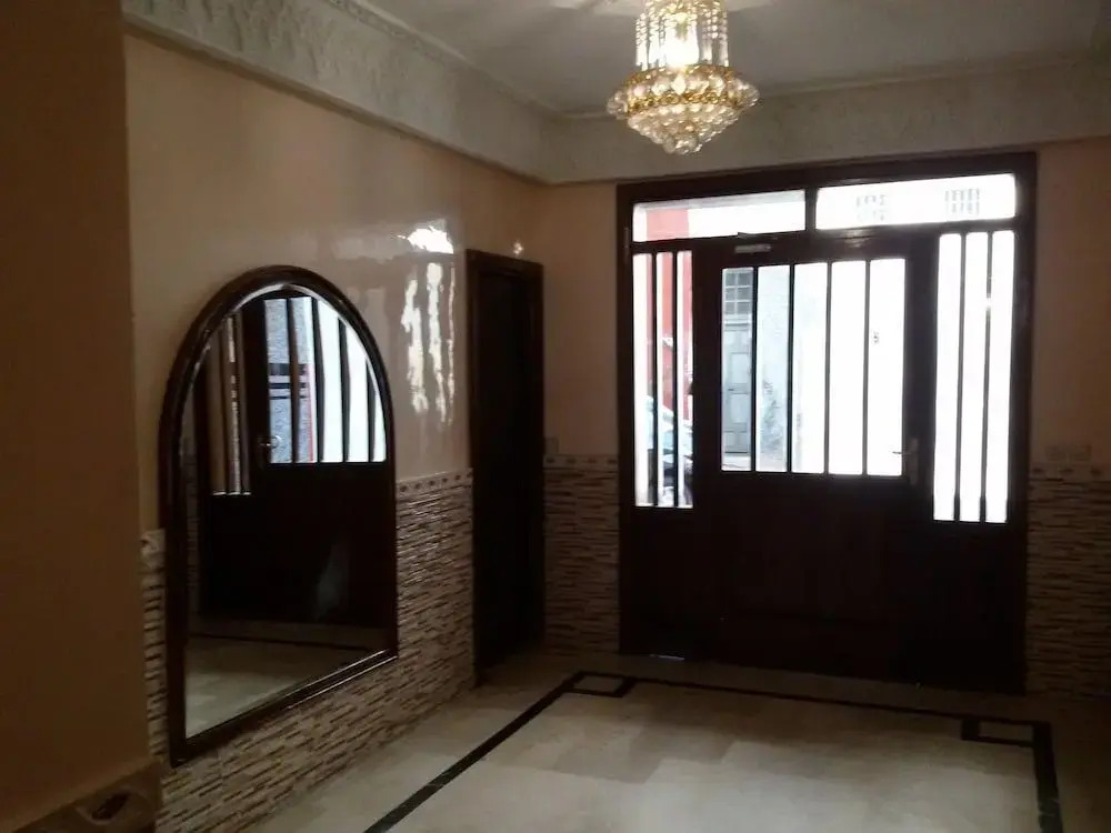 Spacious Apartment Downtown