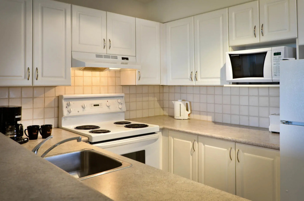 Sandman Signature Surrey-Guildford Suites