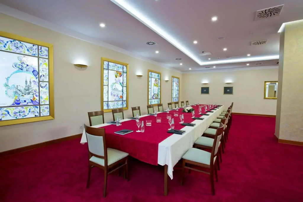 Palace Hotel