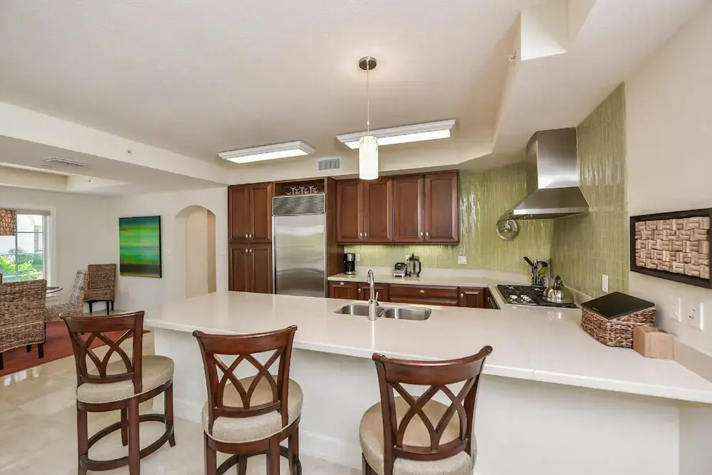 An Upscale Villa in the heart of Siesta Key on Beach Road