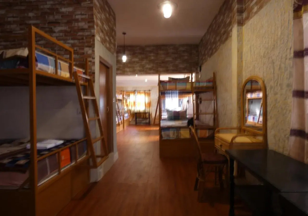 Pich Guesthouse