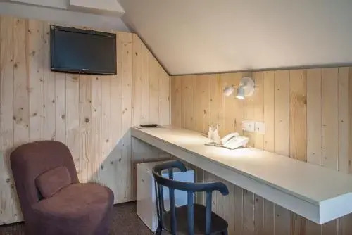Complex Hotelier COTA O MIE