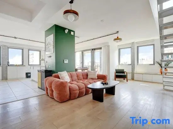 Room 1004 in a premium residence- Sport/laundry