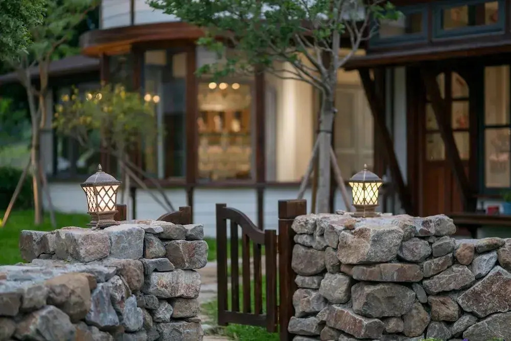 R&J GuestHouse
