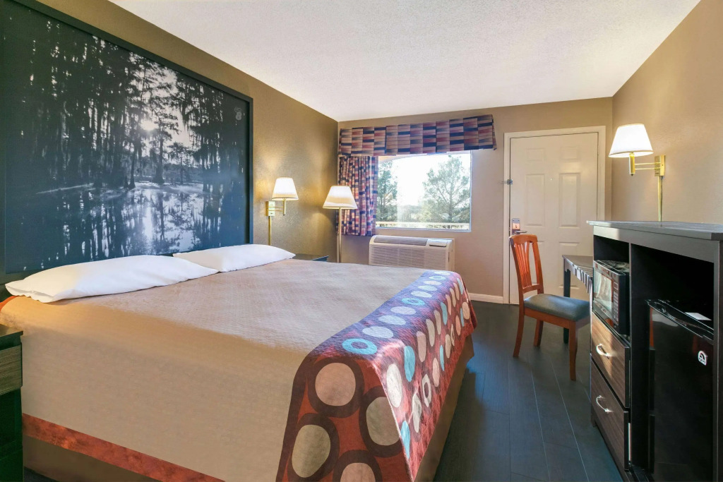 Super 8 by Wyndham Abilene North