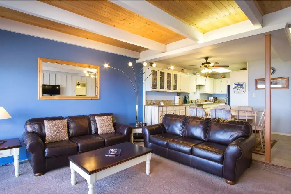 Lake View Condo #25-2 2 Bedrooms 2 Bathrooms Condo