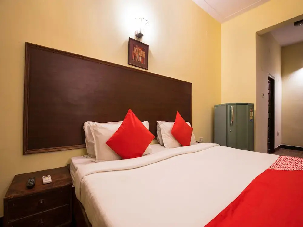 OYO 840 Apartment Near GVK Mall
