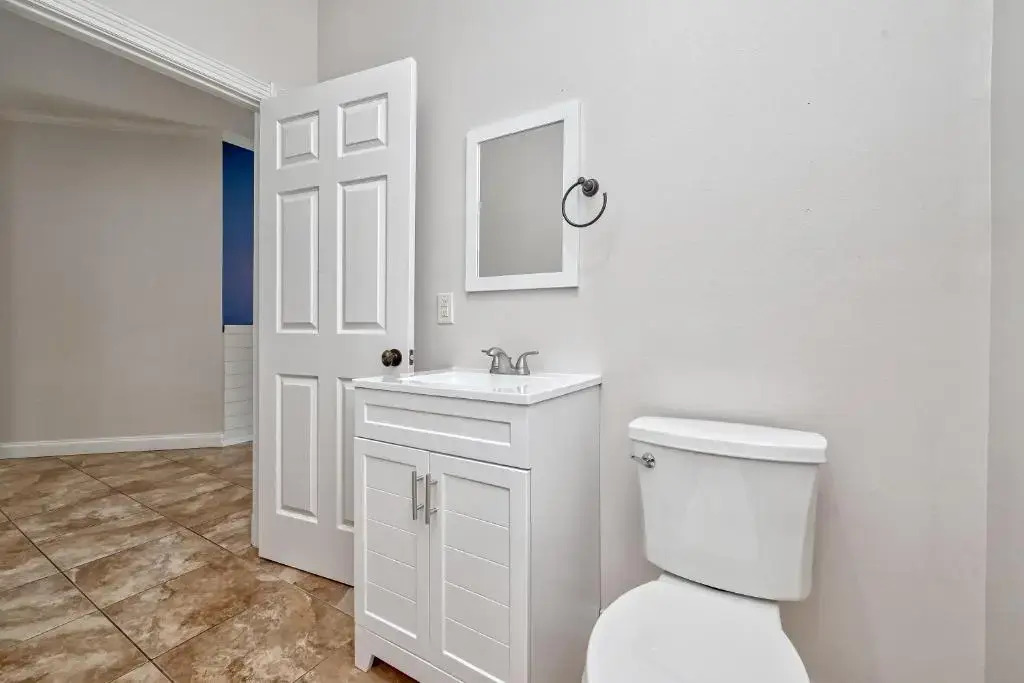 Great Escape With Private Pool and Deck