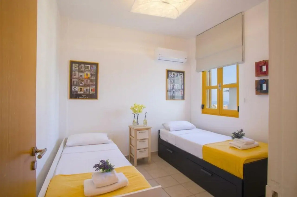 Protaras Dandelion Cottage