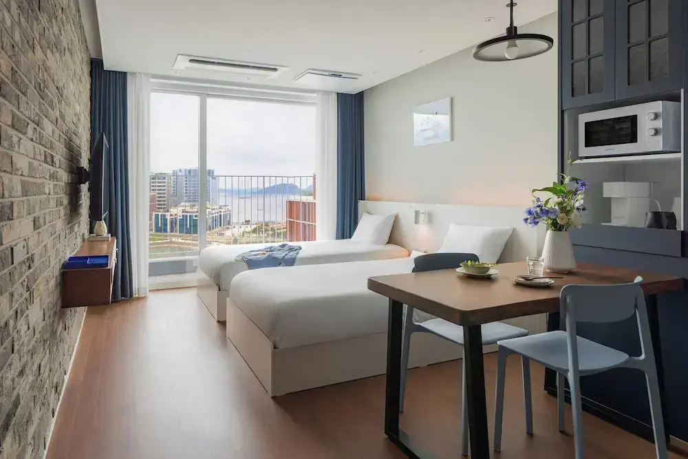 Urbanstay Siheung Geobukseom