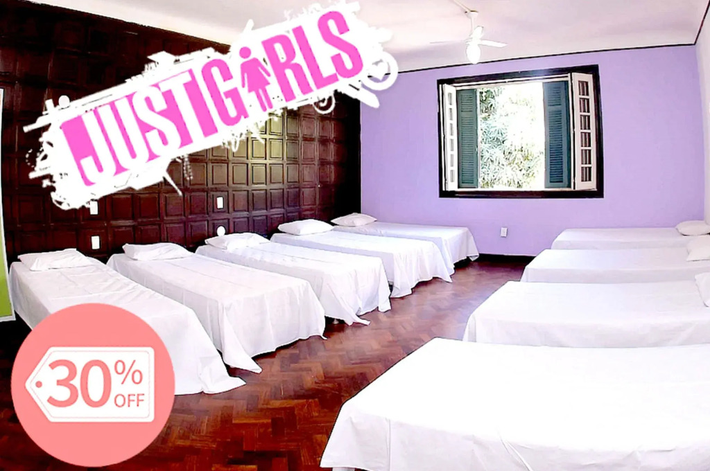 Pura Vida Hostel