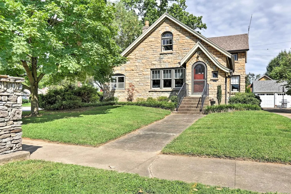 8 Mi to Kentucky Derby: Charming Louisville Gem